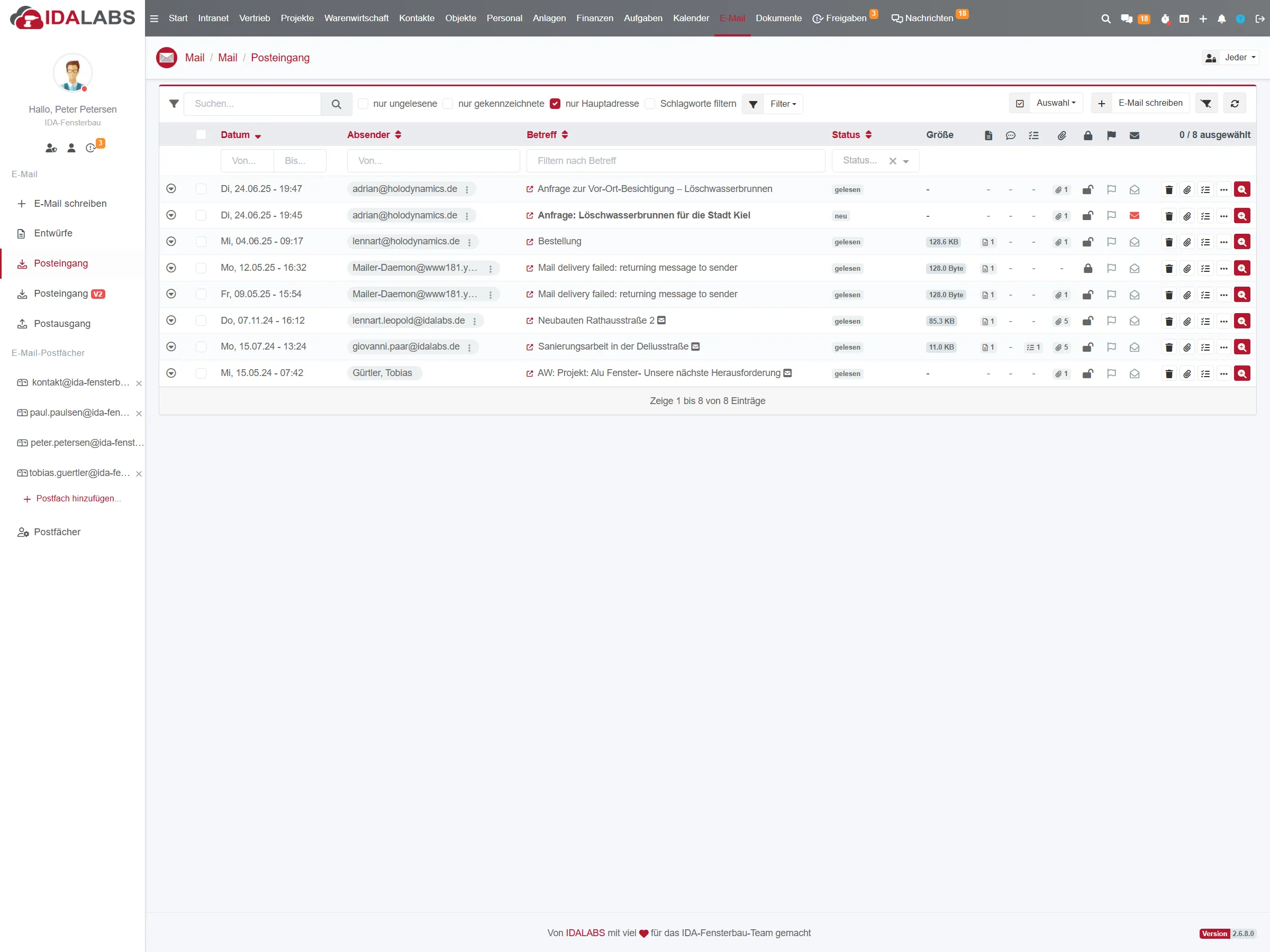 Der Posteingang in der IDA zeigt eine Liste von E-Mails mit Absender, Betreff und Datum.