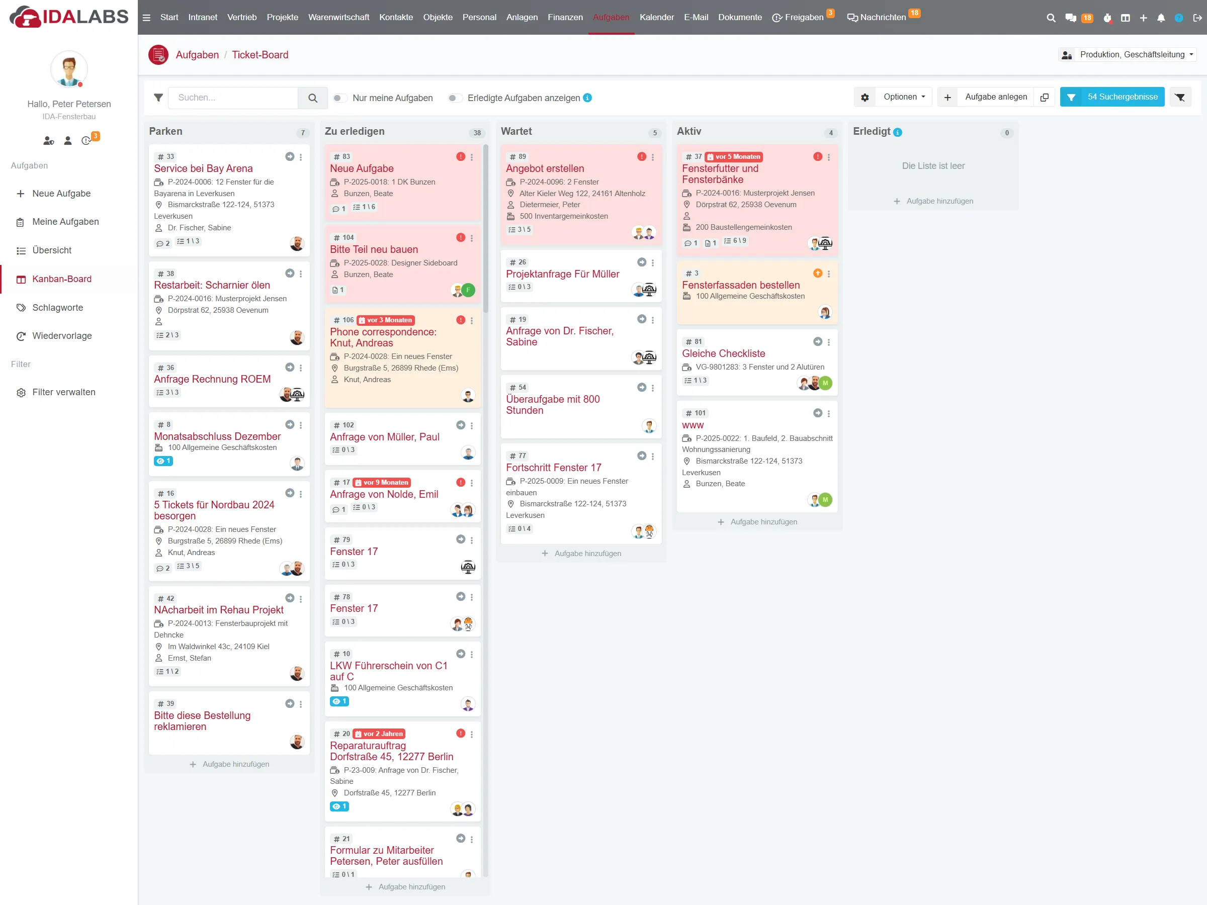 Das Aufgaben- und Ticketsystem in der IDA zeigt ein Kanban-Board mit verschiedenen Aufgaben, die nach Status sortiert sind.