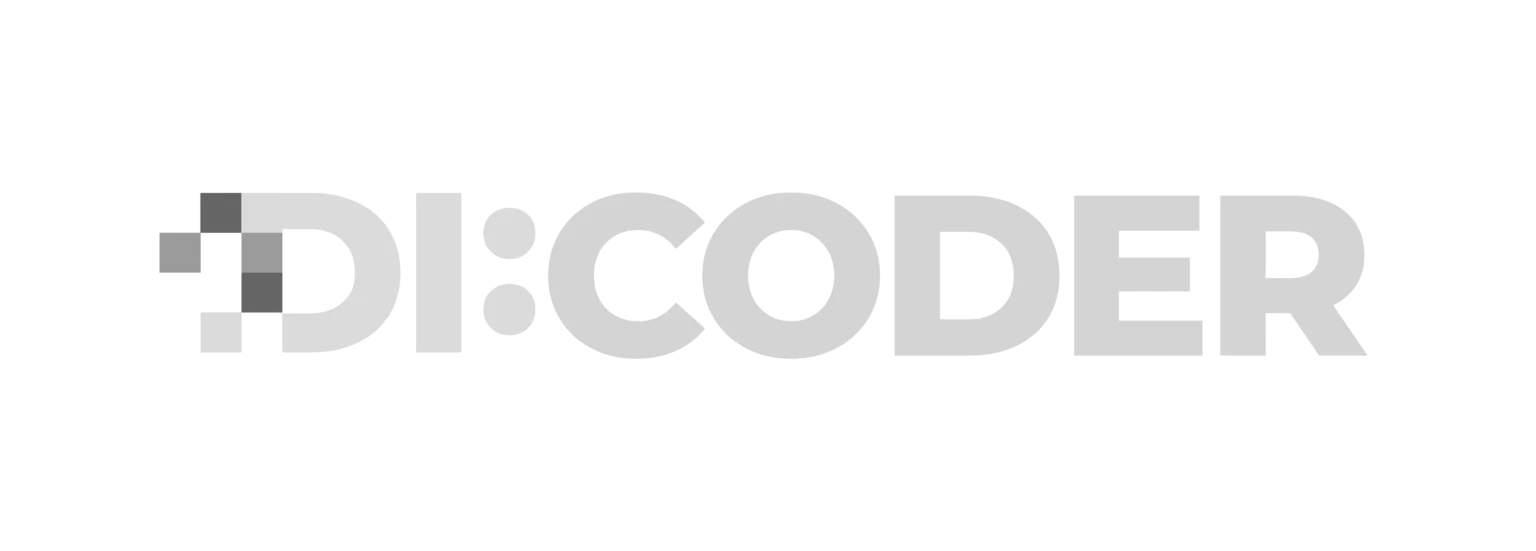 Logo von DI:CODER in modernem Schriftzug auf weißem Hintergrund. Das Logo ist in Orange und Schwarz gehalten.