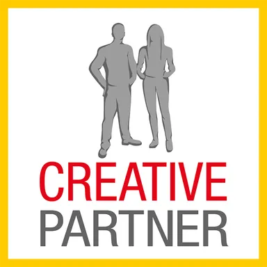 Logo von Creative Partner, ein gezeichneter Mann und eine gezeichnete Frau stehen über dem in rot und grau geschriebenen Schriftzug „Creative Partner“